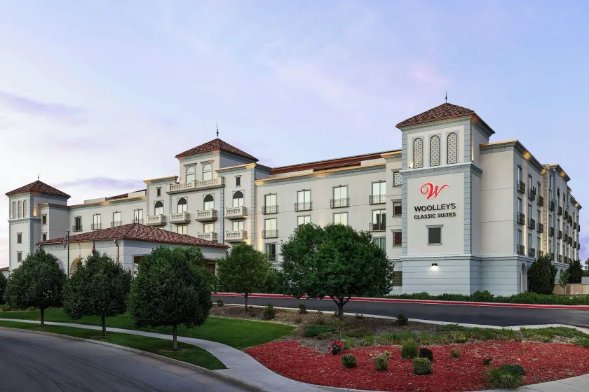 Woolley's Classic Suites - Image 1