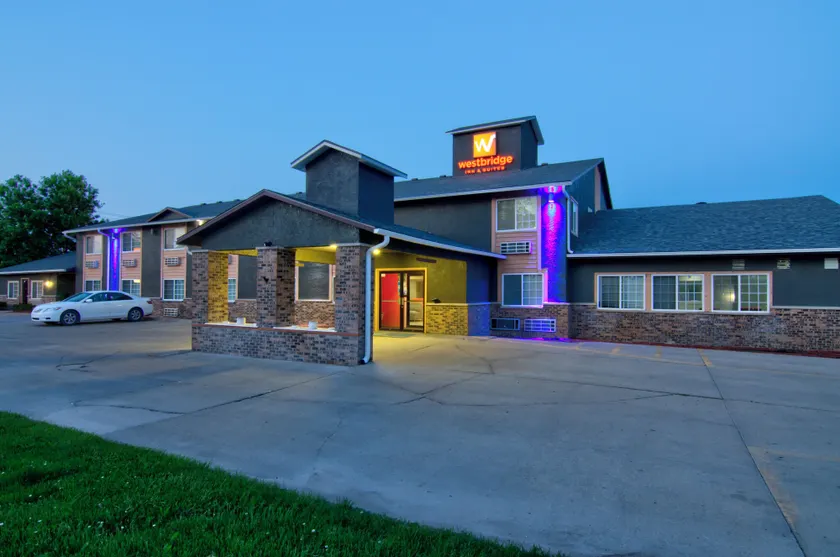 Westbridge Inn and Suites - Image 1