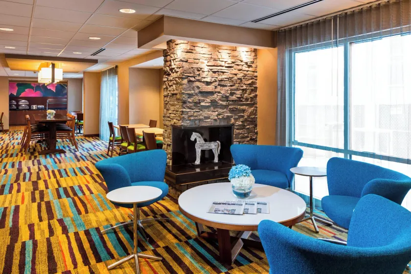 Fairfield Inn & Suites by Marriott Atlanta Buckhead - Image 1