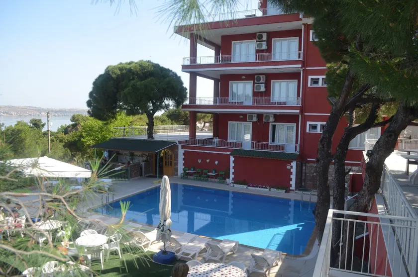 Tunc Hotel - Image 1