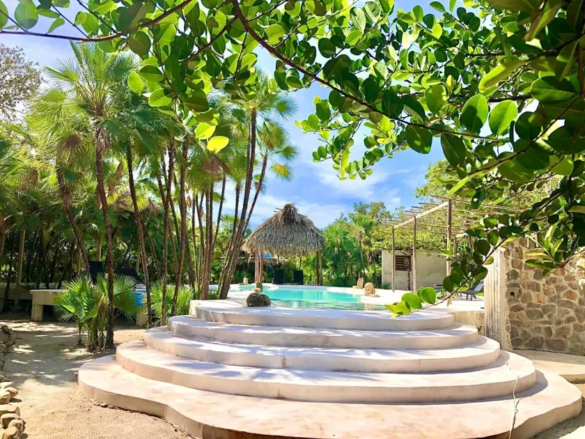 Kin Resort Lodge - Image 1