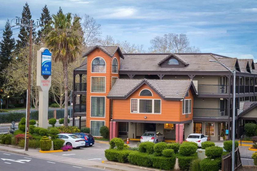 Executive Inn & Suites Sacramento - Image 1