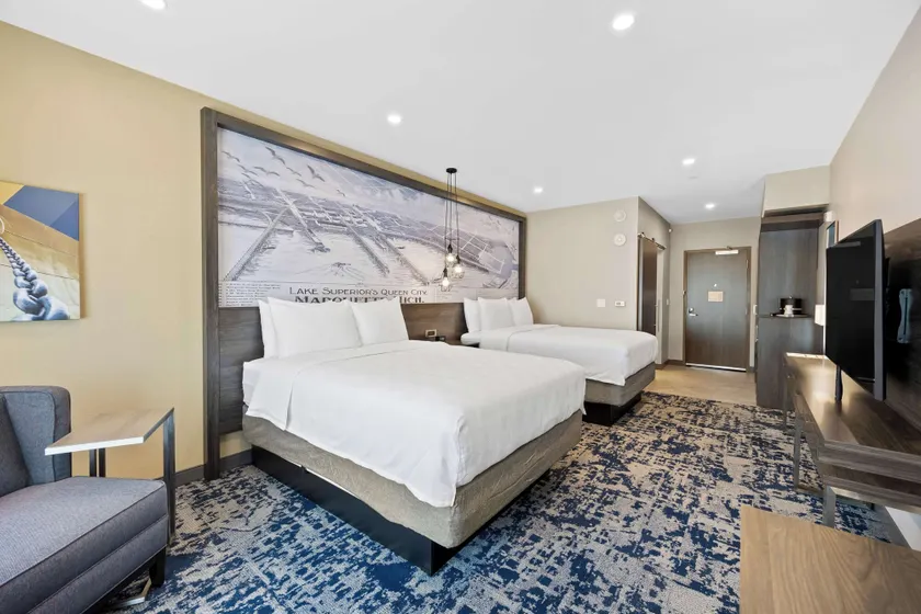 Best Western Plus Marquette Hotel & Suites - Image 1