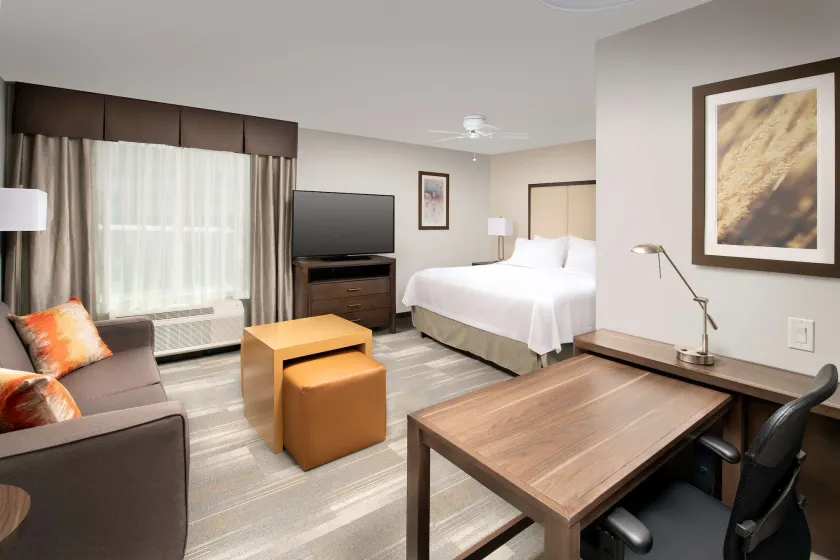 Homewood Suites by Hilton Kansas City Speedway - Image 1