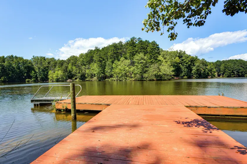 Pinnacle Lakefront Retreat: Dock, Canoe & Fire Pit - Image 1
