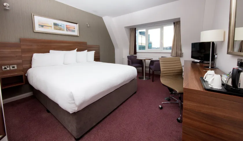 Leonardo Hotel Cork - Image 1