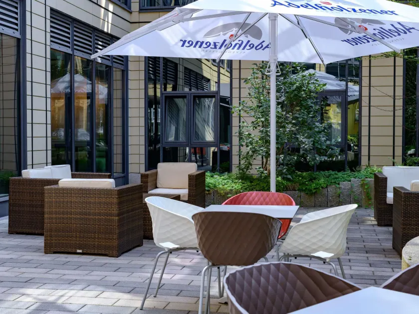 ibis München Parkstadt Schwabing - Image 1