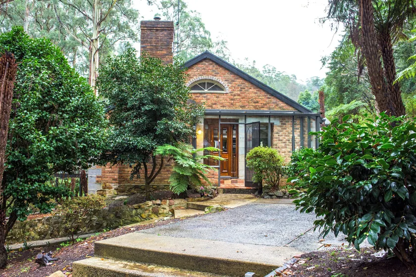 The Stone on the Hill - 3 bedroom house - Image 1