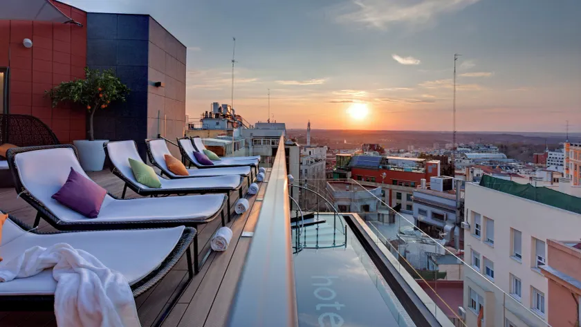 Hotel Indigo Madrid - Gran Vía by IHG - Image 1
