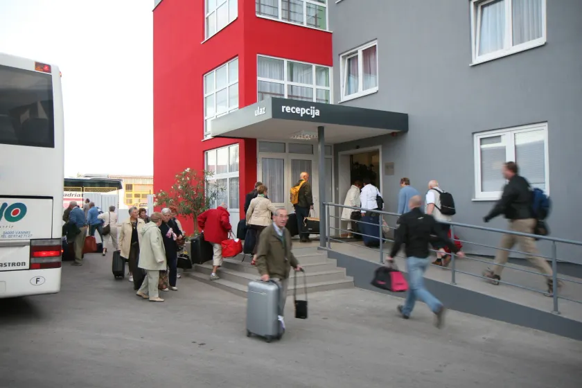 Hotel Porto - Image 1