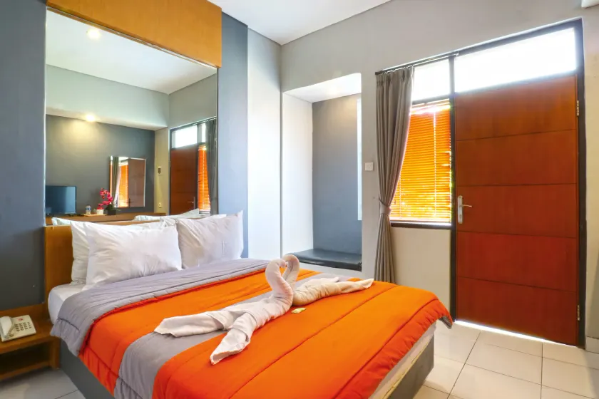 Sayang Residence 2 - Image 1
