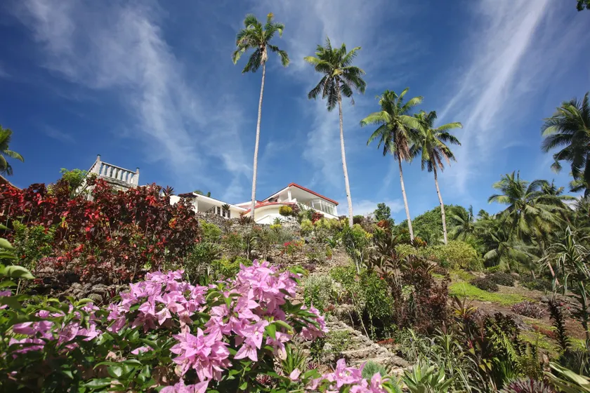 Guindulman Bay Tourist Inn - Image 1