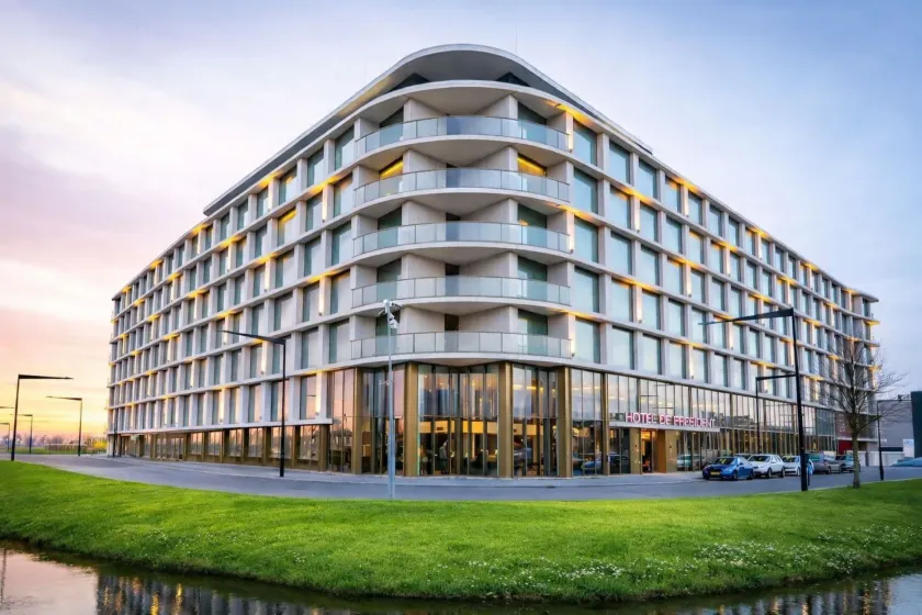 OZO Hotels De President Amsterdam Schiphol Airport - Image 1