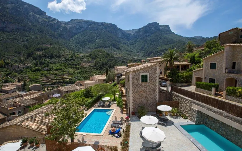 Hotel y Apartamentos DES PUIG - Image 1