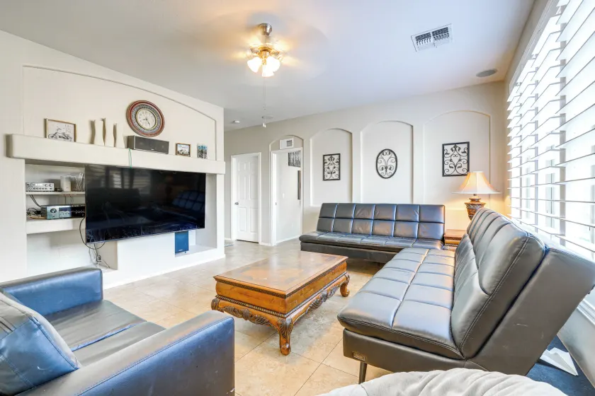 Pool & Patio: San Tan Valley Getaway! - Image 1