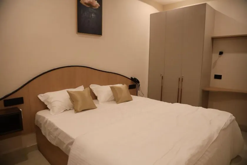 Heaven Crest - 127, Suites & Stays - Rom