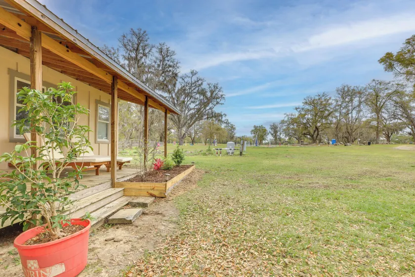Cottage on 80-acre Farm Near WEC & Devil's Den - Image 1