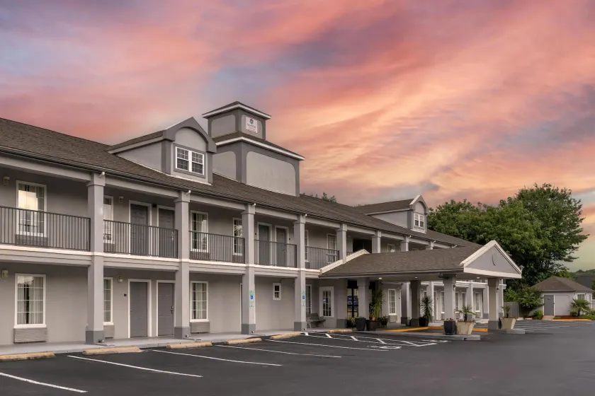 SureStay Plus Hotel by Best Western Asheboro - Image 1