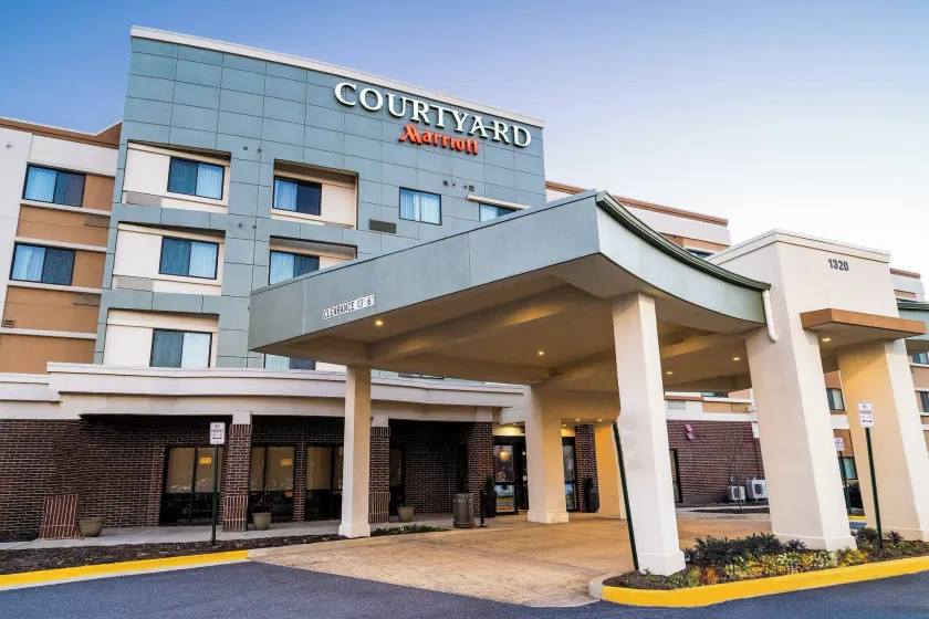 Courtyard Largo Medical Center Drive - Image 1