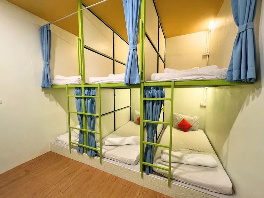 Sleepy Station - Hostel - Image 1