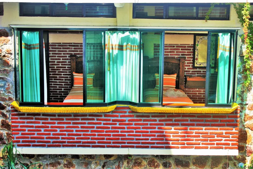 Hotel River Side - Image 1