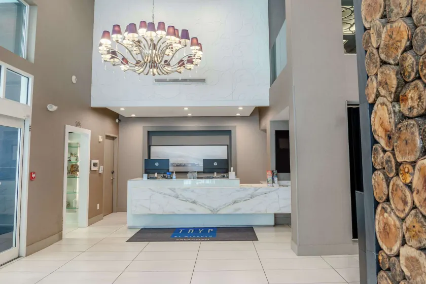 TRYP by Wyndham Savannah - Hall