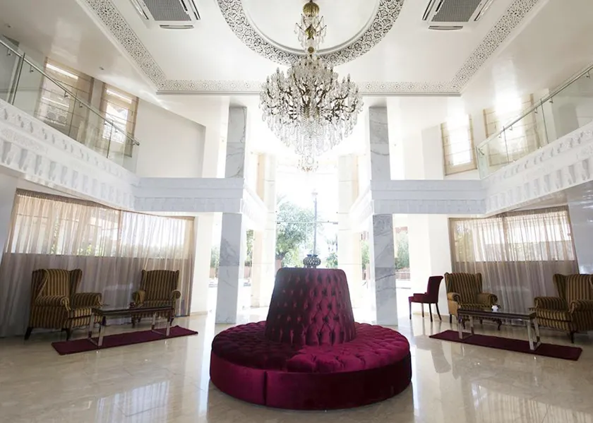 Hôtel Racine - Image 1