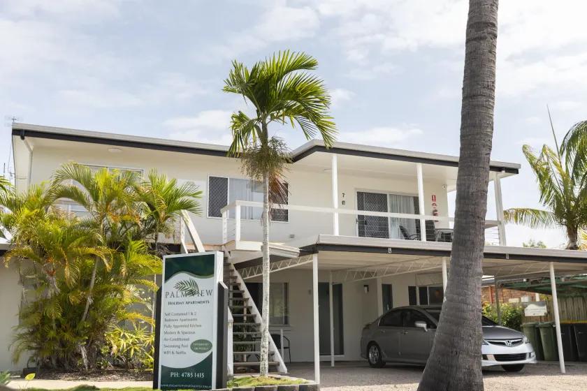 Palm View Holiday Apartments - Image 1