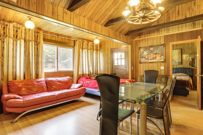 Community Perks: Monticello Cabin w/ Grill! - Image 1