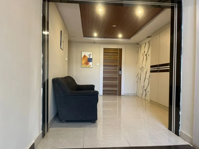 Hotel Avenue Suites Near International Airport Bangalore - Lobby