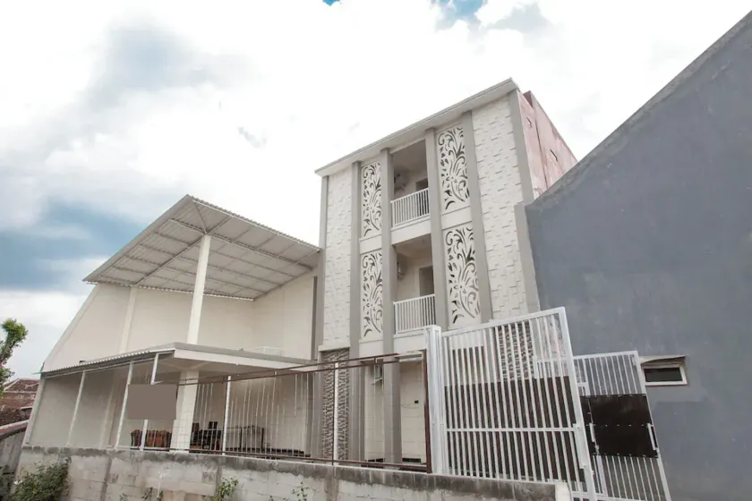 Hotel O Cozy Residence Syariah - Image 1