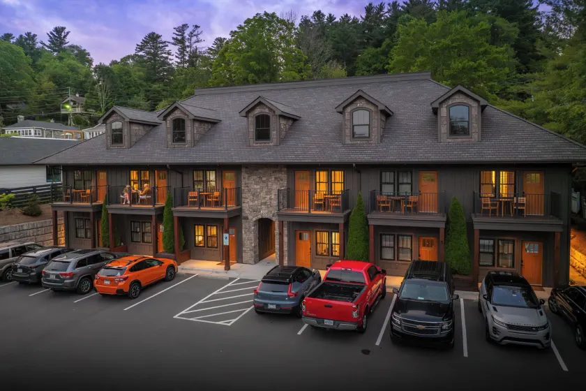 The Getaway Blowing Rock - Image 1