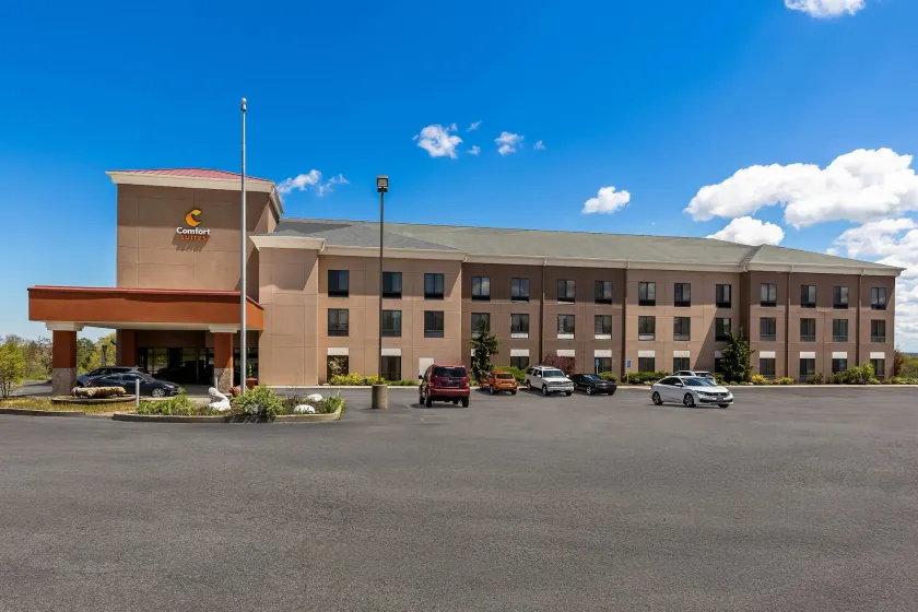 Comfort Suites Edinboro - Image 1