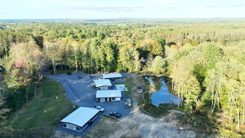 Golden Pond Cabins - Image 1