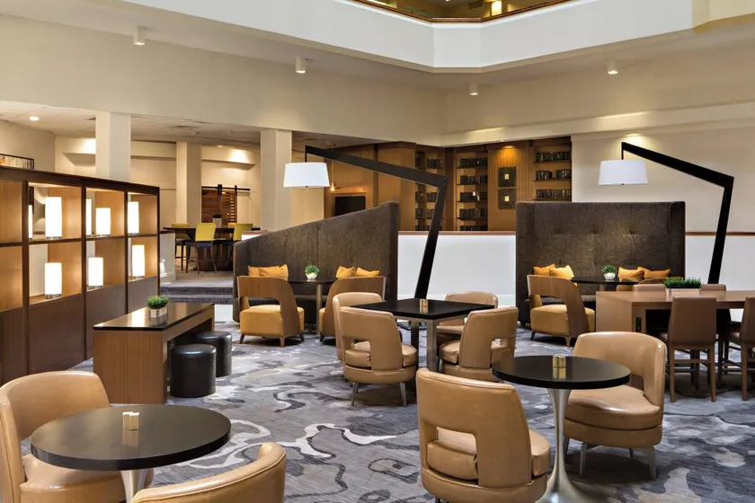 Houston Marriott South at Hobby Airport - Image 1