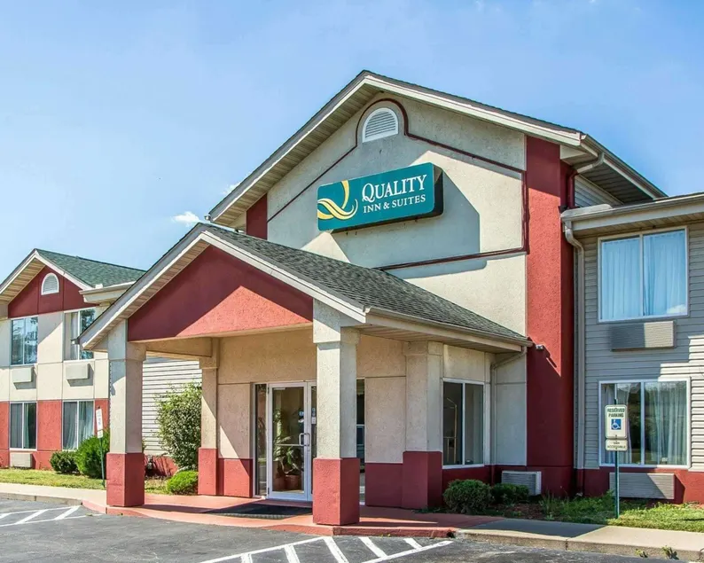 Quality Inn & Suites Middletown - Franklin - Image 1