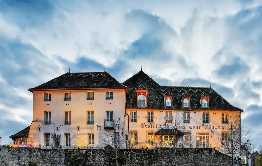 Hostellerie de la Tour d'Auxois - Image 1