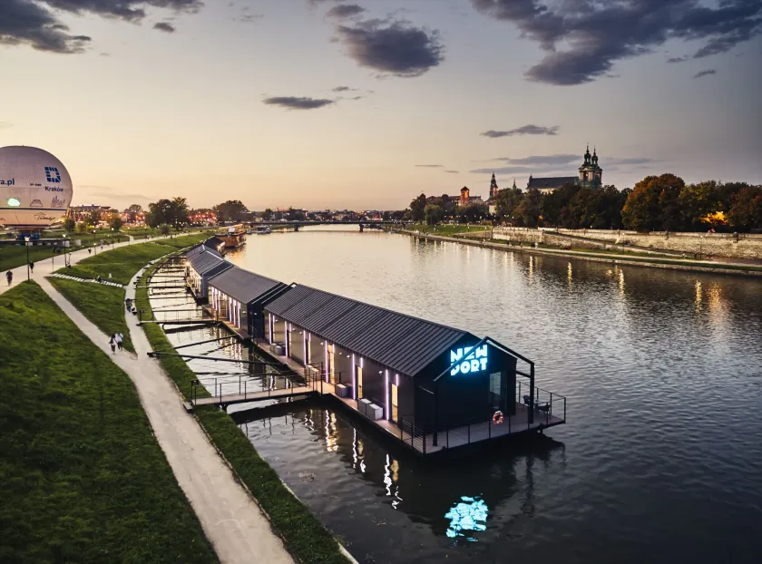 New Port Apartments on the River - Image 1