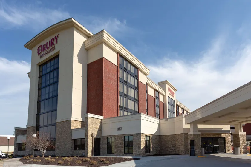 Drury Inn & Suites Overland Park - Image 1