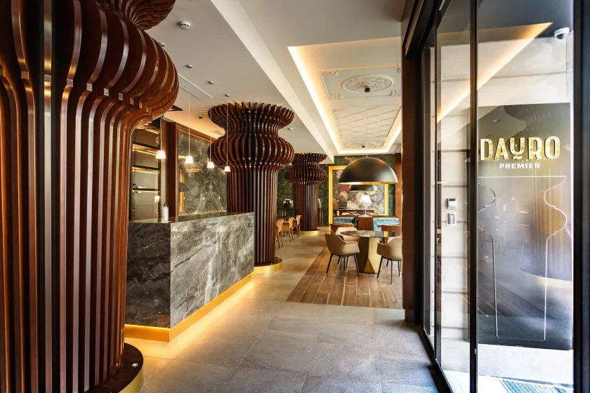 Hotel Dauro Premier - Image 1