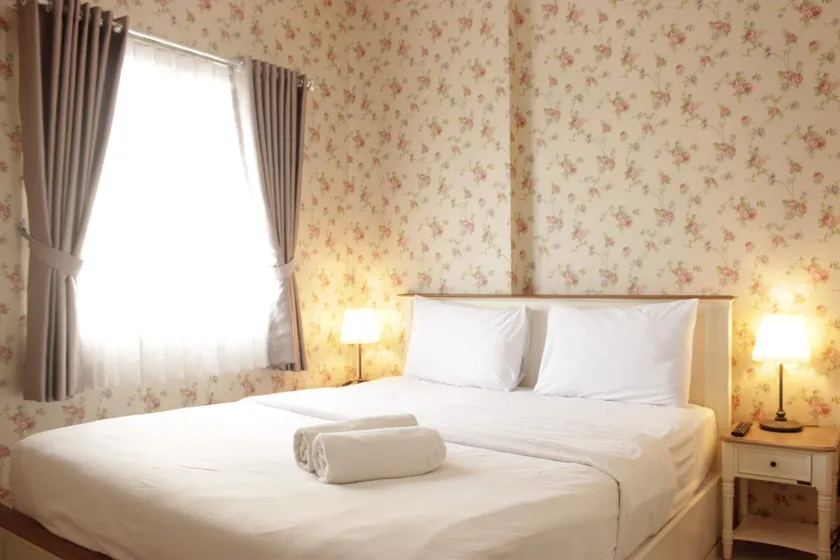 Comfy & Strategic 2BR Gateway Pasteur Apartment near Pasteur Exit Toll By Travelio - Image 1