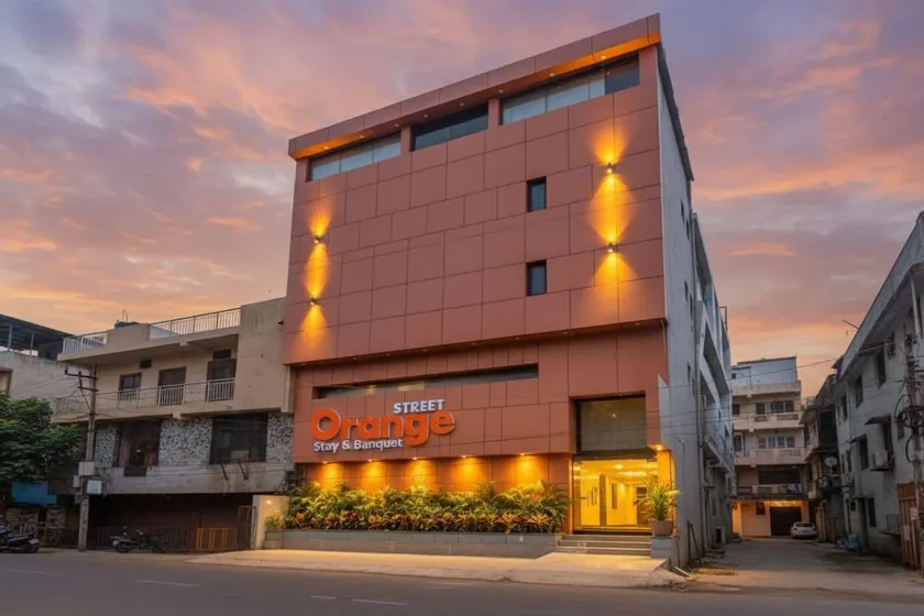 FabHotel Orange Oasis - Image 1