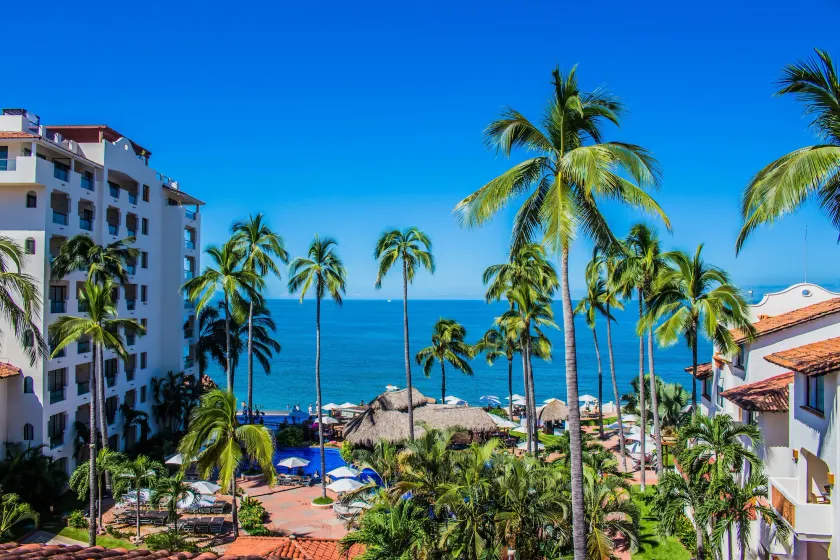 Plaza Pelicanos Grand Beach Resort All Inclusive - Image 1