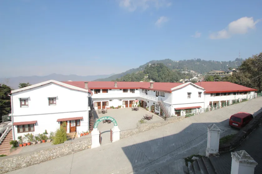 Hotel Himalayan Club - Image 1