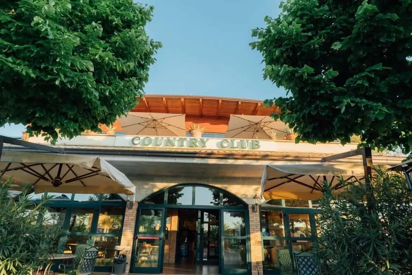 Hotel B&B Country Club Sport - Image 1