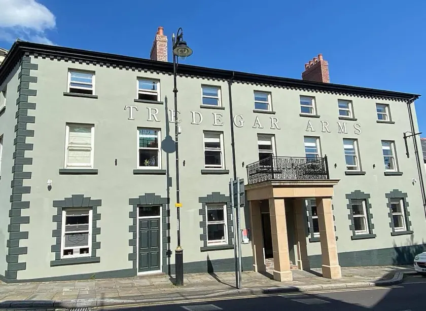 Tredegar Arms Hotel - Image 1