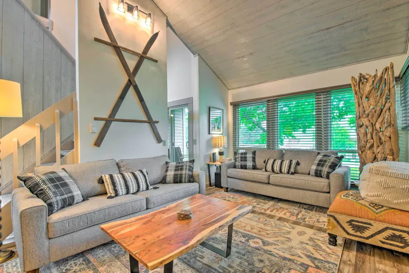 Cortland Abode: 1 Mi to Greek Peak Mountain Resort - Innvendig
