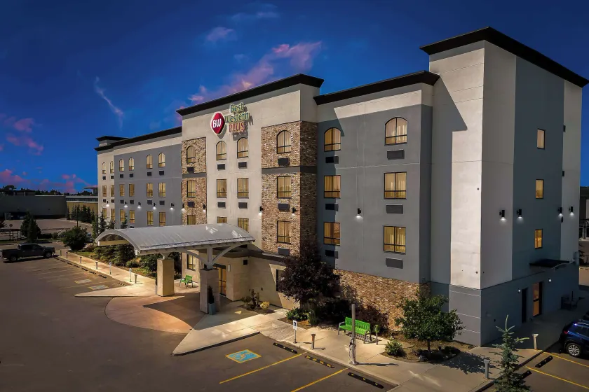 Best Western Plus Airdrie Gateway - Image 1