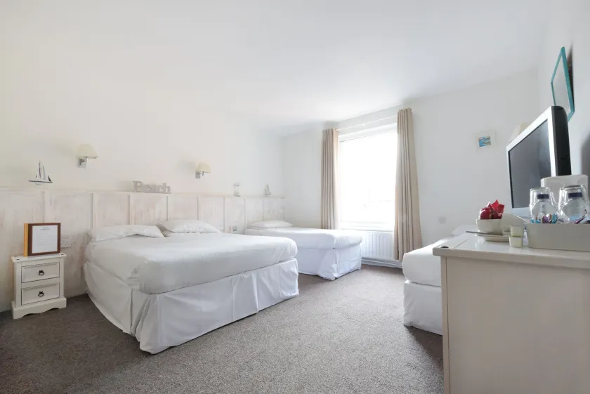 The Beach Hotel - Image 1