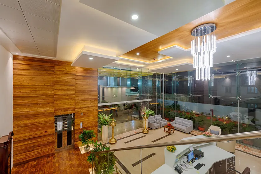 Hotel Lance International - Interior entrance